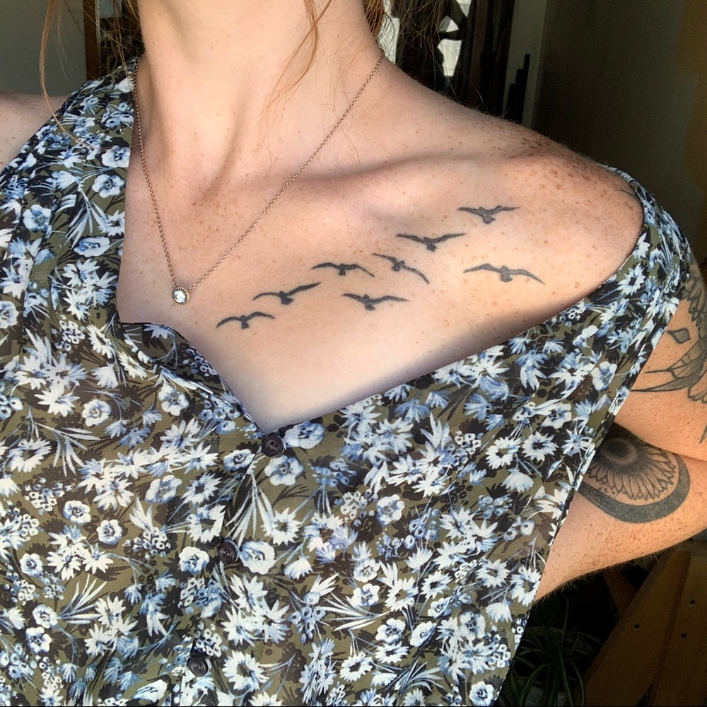 CLEARANCE🌞 Petticoat Alley V Neck Floral Tank
